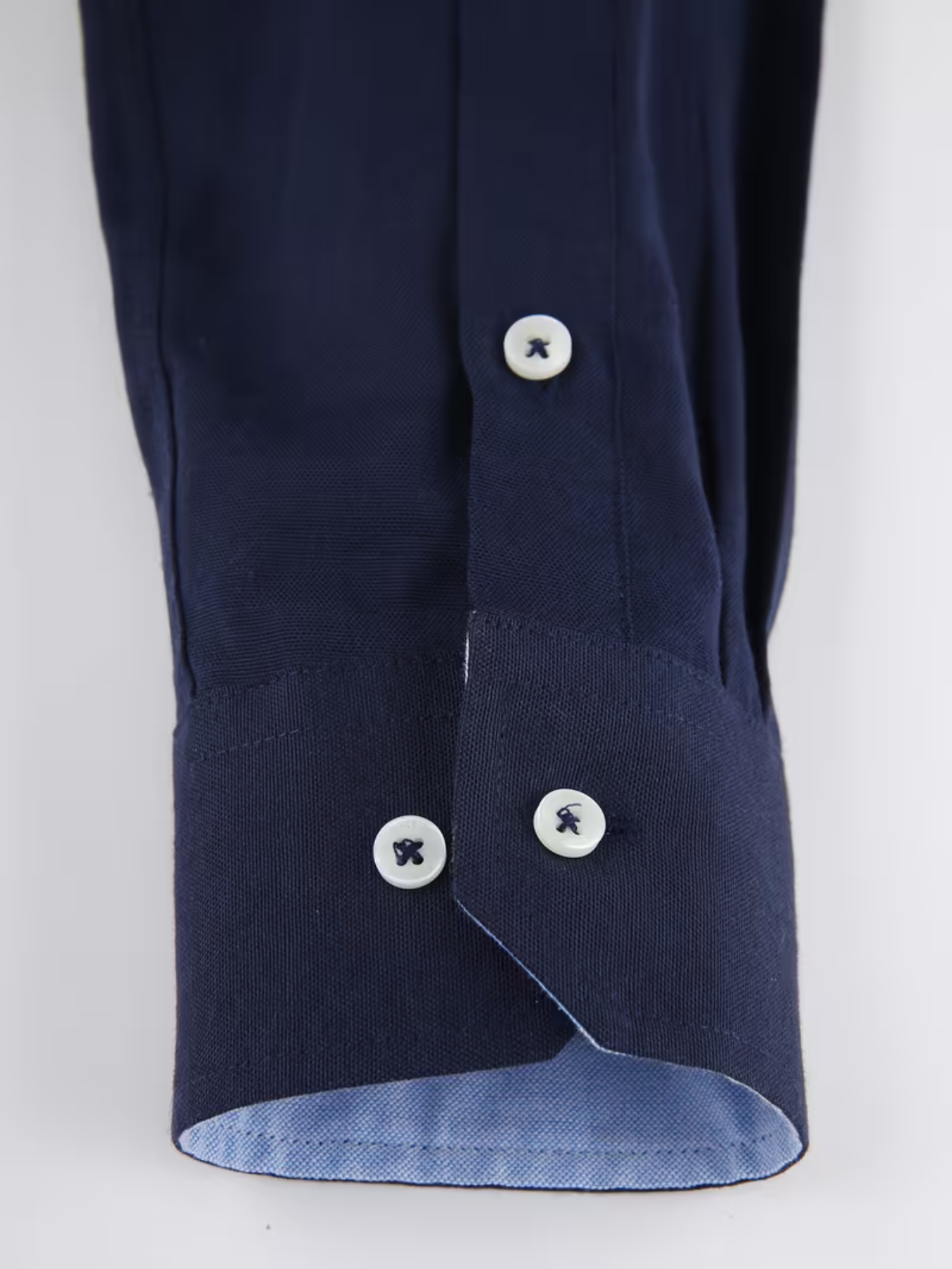 Men's Business Point Collar Button-Down Shirt – Long Sleeves Cuff Detail Workdays