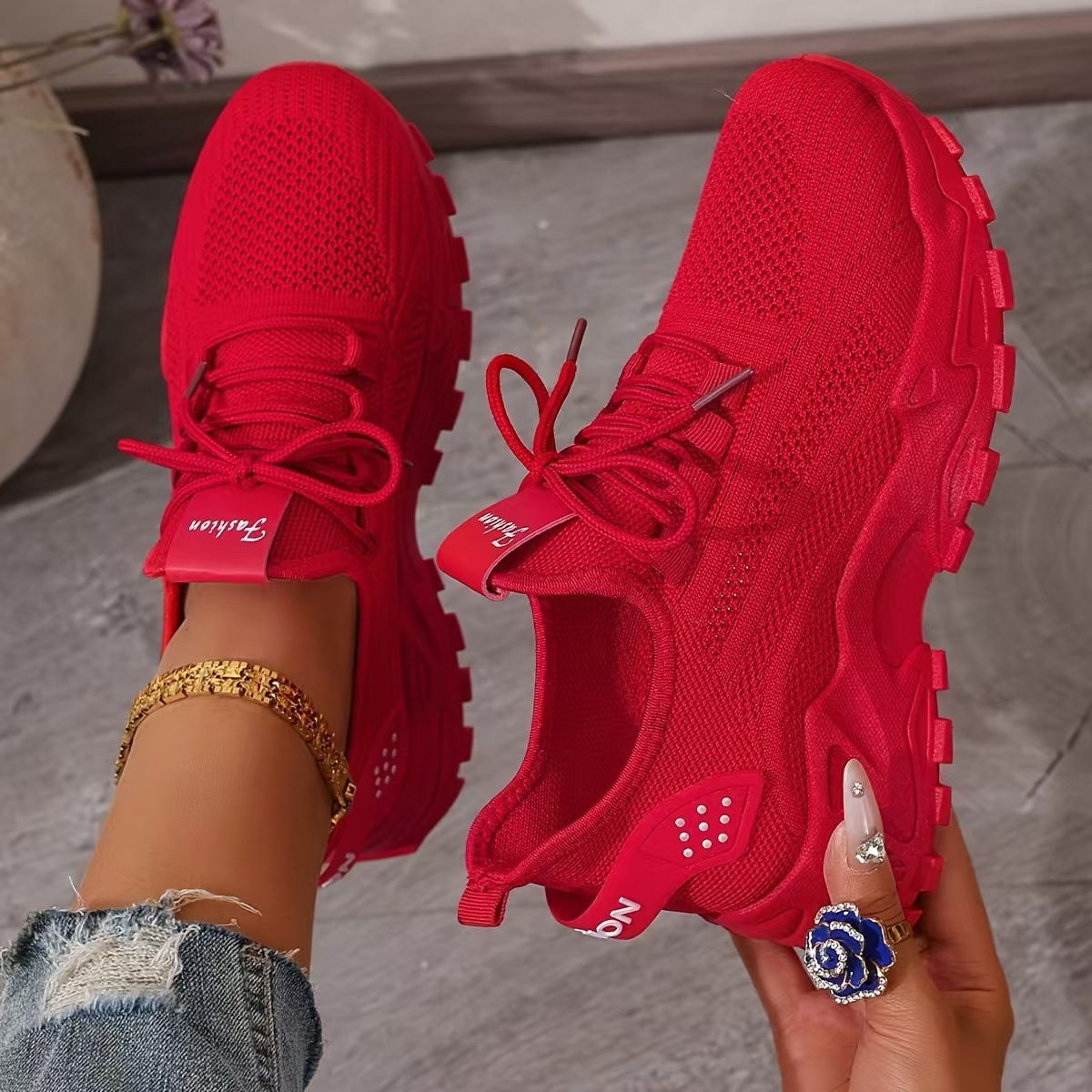 Women's Knit Textured Sneakers – Lace-Up Thick Sole Neighborhood Walks