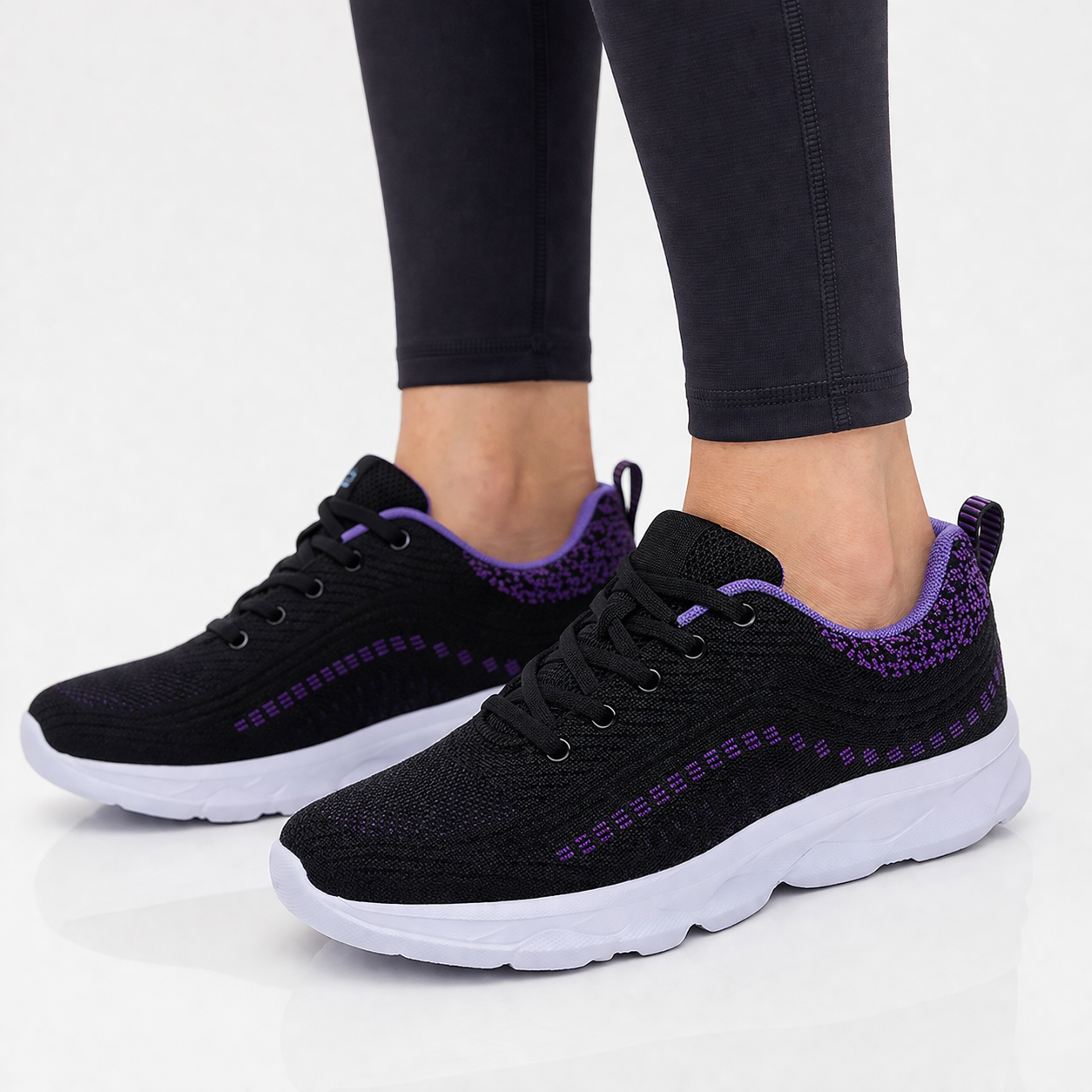 Women's Low-Top Textured Sneakers – Lace Up Thick Sole Daily Walks