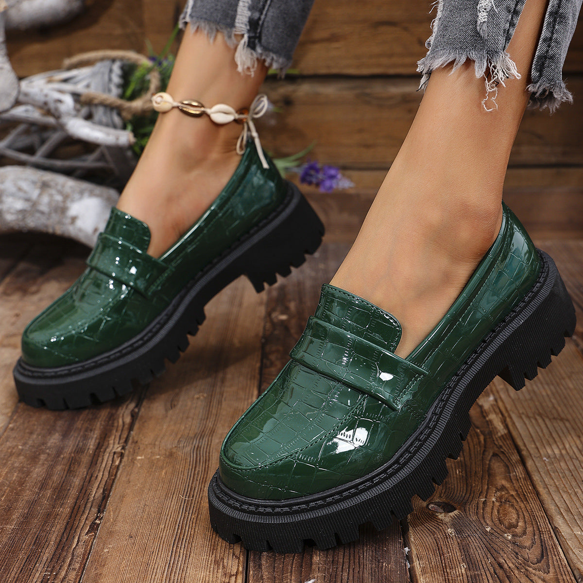 Women's Platform Croc Embossed Loafers – Vamp Strap Lug Sole Museum Afternoons